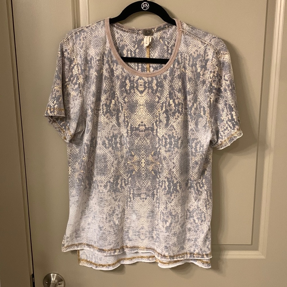 Free People snakeskin tee